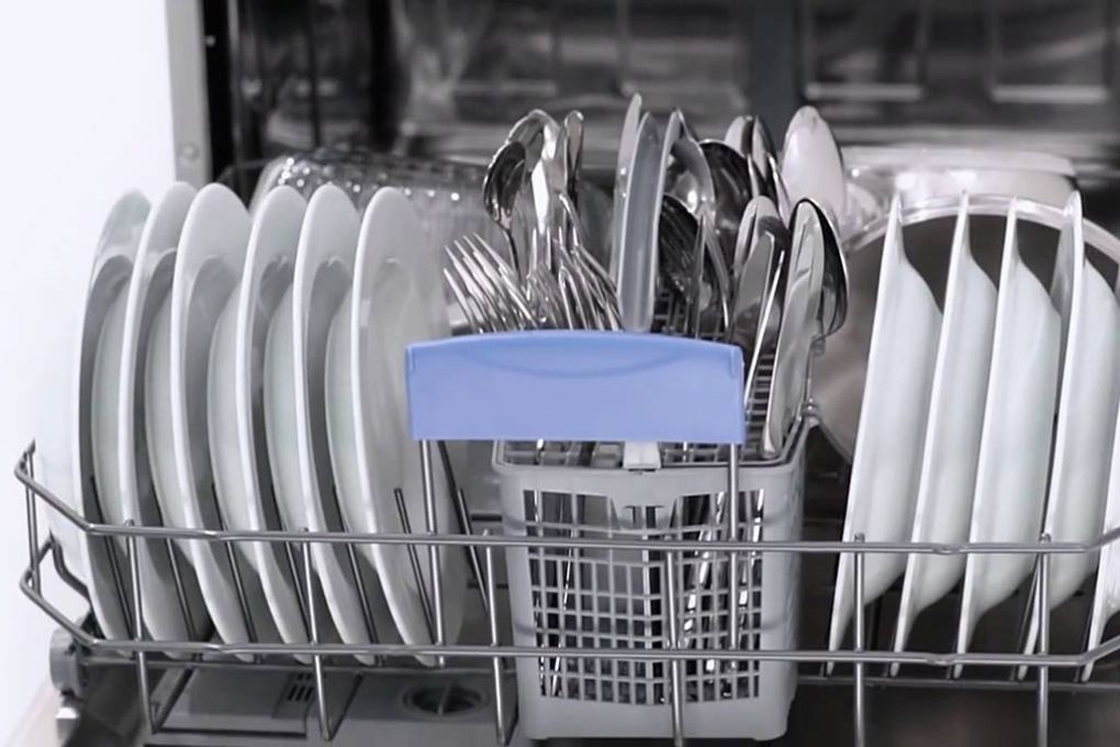 Bulaşık Makinesi Nasıl Temizlenir?