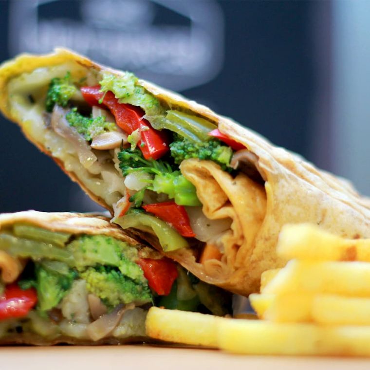 Cacık Soslu Sebzeli Wrap