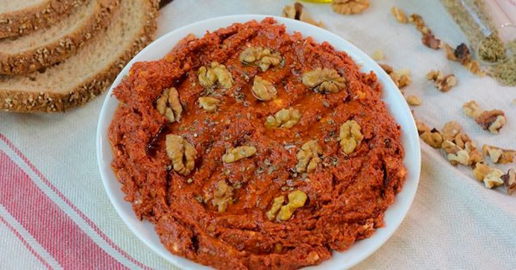 Cevizli Peynirli Ezme