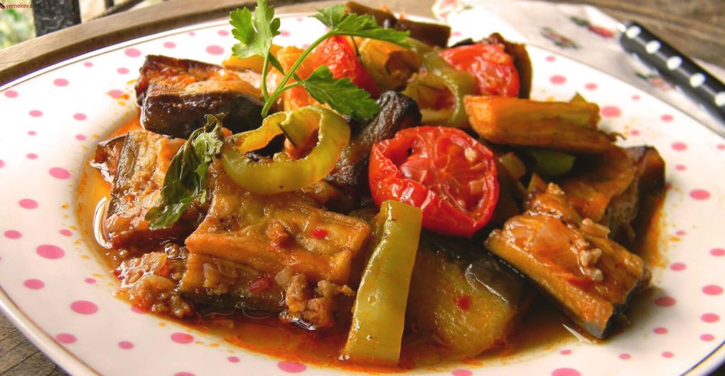 Çok Türlü Bir Yemek: Türlü