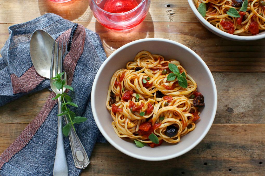 Domatesli Zeytinli Spagetti