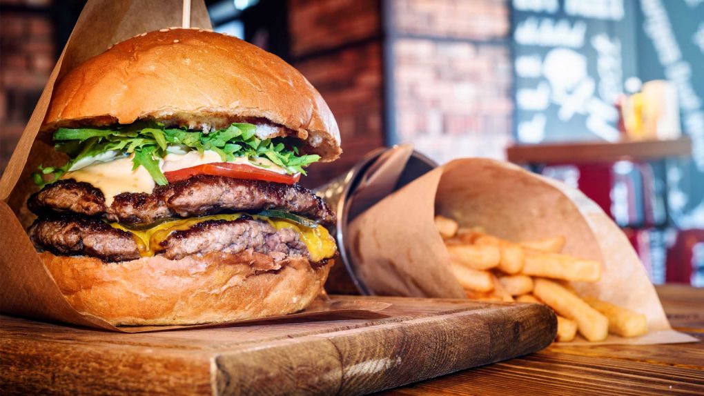 Fast Food Deyince Akla Onun İsmi Gelir: Hamburger