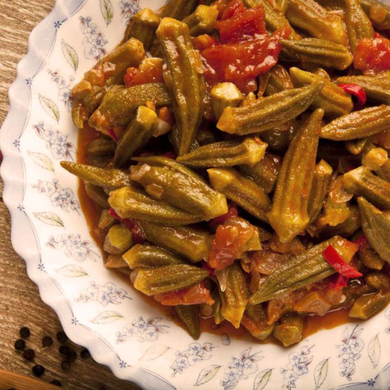 Formda Kalmak İsteyenlere: Zeytinyağlı Bamya