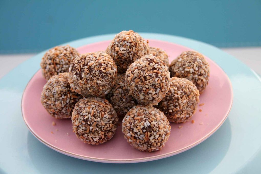 Küçük Atıştırmalık Bisküvi Topları