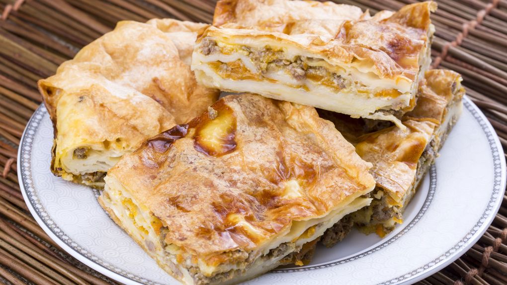 Ne Kadar Yesek Azdır: Kıymalı Börek
