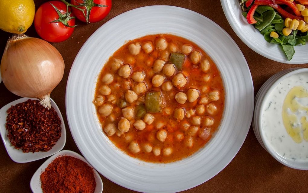 Pilav Denince Akla Gelenlerden Nohut Yemeği