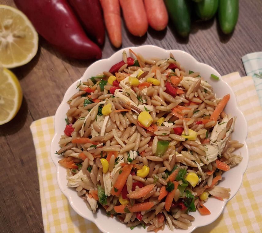 Tavuklu Arpa Şehriye Salatası