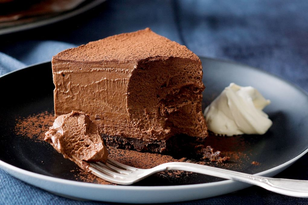 Yumurtasız Çikolatalı Mus